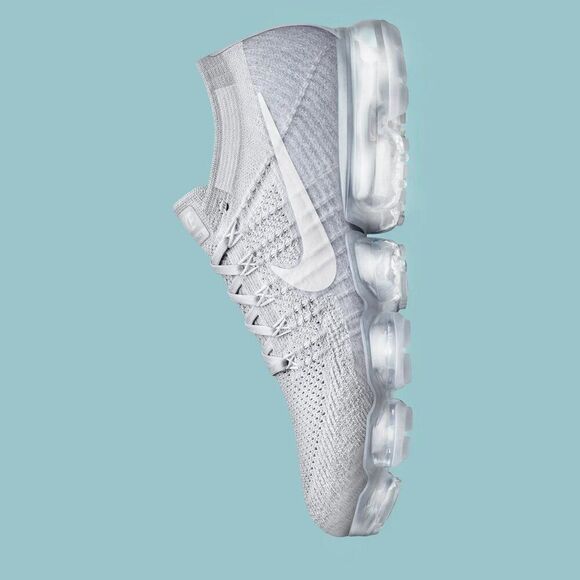 Nike Air Vapormax Flyknit Platinum Gray Running Athletic Shoes Size 7.5 - Picture 7 of 16